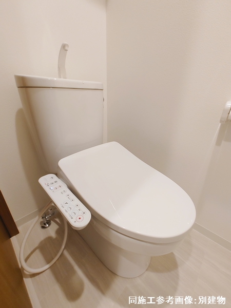 トイレ　嬉しい温水洗浄便座♪