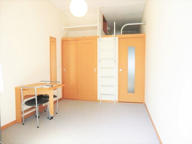 居室・リビング　同タイプ物件の為、形状や間取寸法、色調等が実際とは異なります