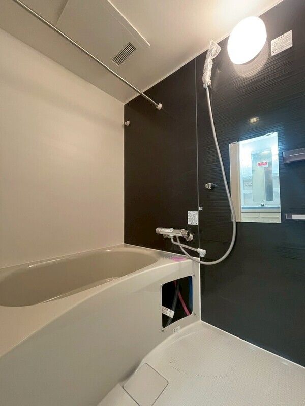 バス・シャワールーム　お風呂で日々の疲れを落としましょう