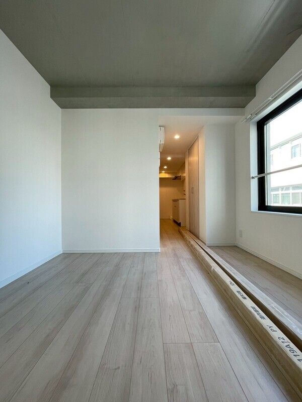 居室・リビング　こちらの居間で趣味の時間をお楽しみください