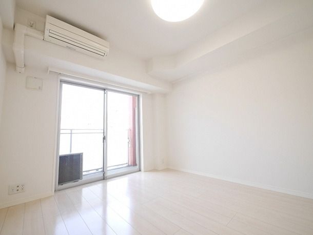 居室・リビング　★駅から徒歩１０分★