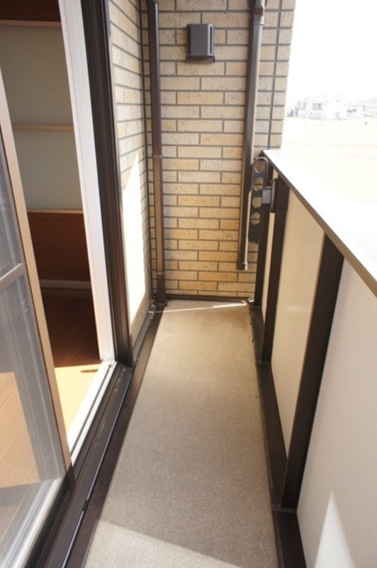 バルコニー　図面と現状に相違がある場合には現状を優先