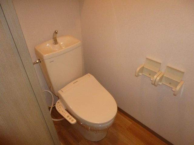 トイレ　ウォシュレット