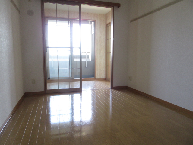 居室・リビング　同施工モデル写真