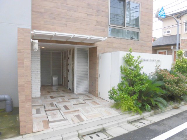 エントランス　ＬＥＧＡＬＡＮＤ　Ｏｉｍａｃｈｉ　ｗｅｓｔ