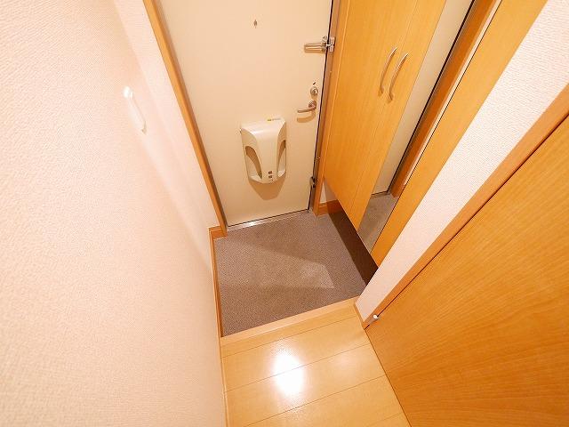 玄関　シンプルで使いやすい玄関です