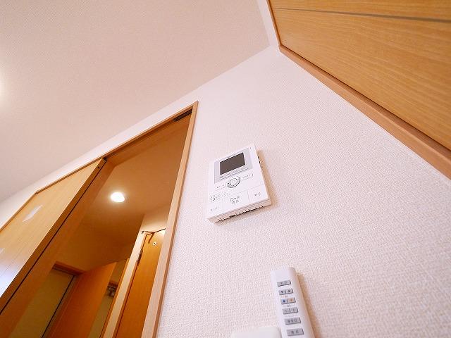 セキュリティ　モニター付きインターホン