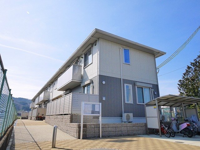 建物外観　外観は落ち着いています