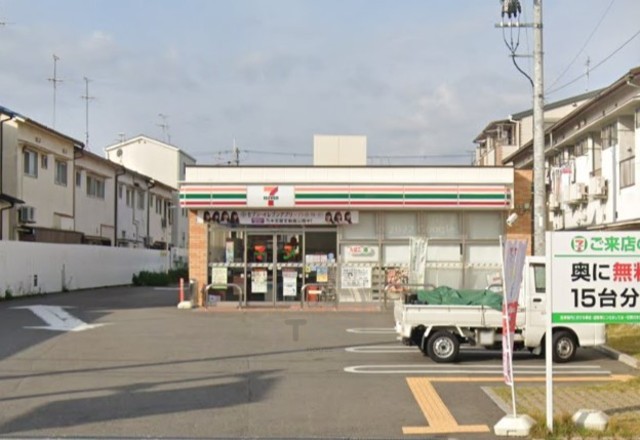 コンビニ　セブンイレブン　豊中豊南西店（コンビニ）まで154m