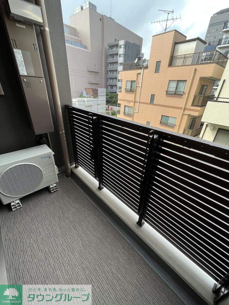 バルコニー　バルコニー