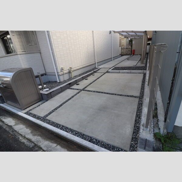 駐車場　駐車場