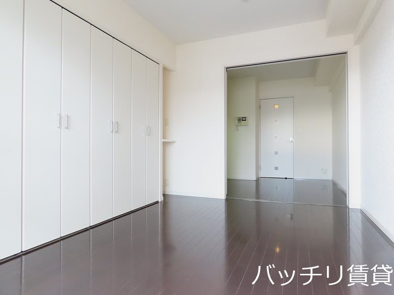 居室・リビング　写真は別号室イメージの為、現状を優先致します