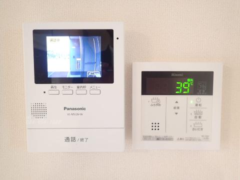 セキュリティ　カメラ付インターホン（イメージ）