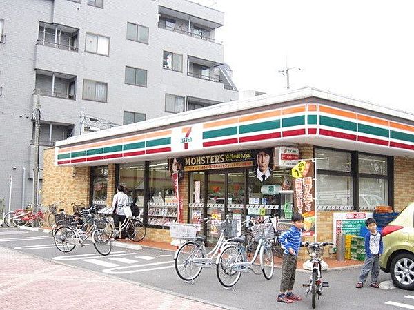 コンビニ　セブンイレブン亀有4丁目店（コンビニ）まで987m