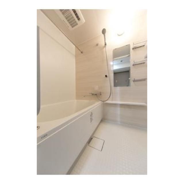 バス・シャワールーム　※写真は同タイプ住戸です。