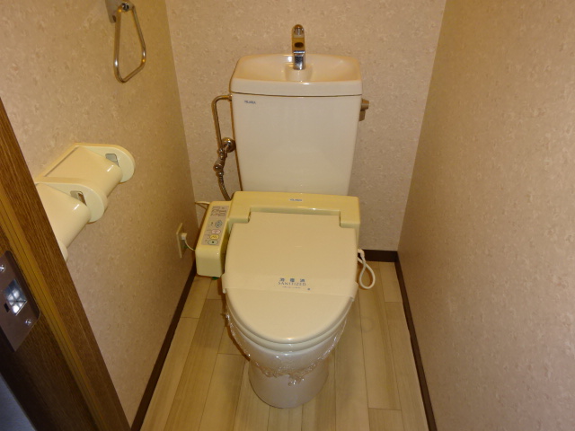 トイレ　ウォシュレット