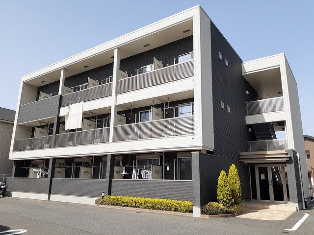 建物外観　落ち着いた雰囲気の外観です