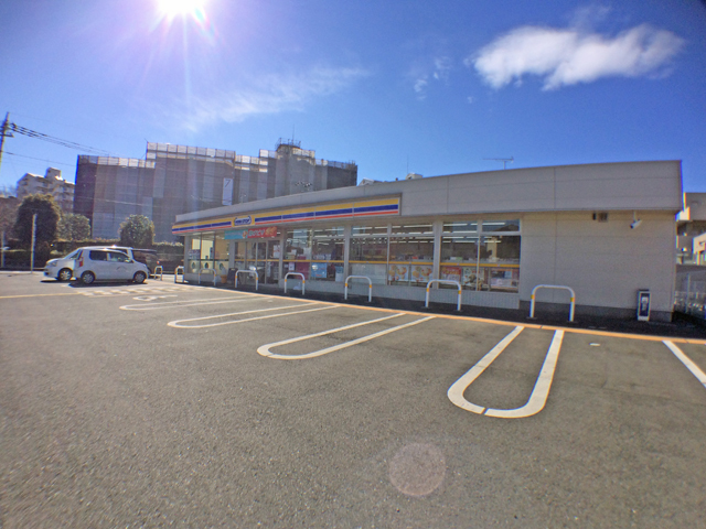 コンビニ　ミニストップ富士見鶴瀬西店（コンビニ）まで280m