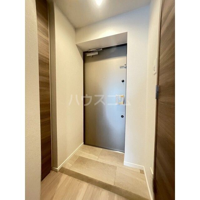 コンフォリア・リヴ品川西大井の玄関写真