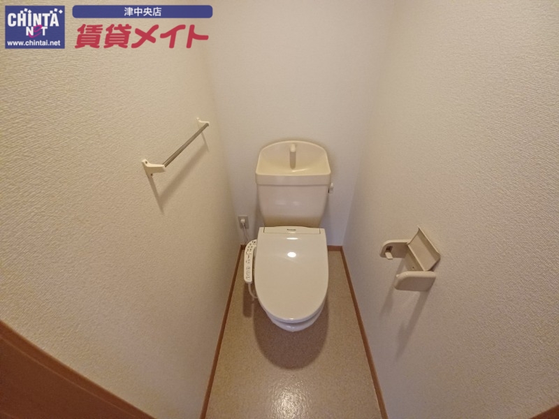 トイレ　別部屋参考写真です