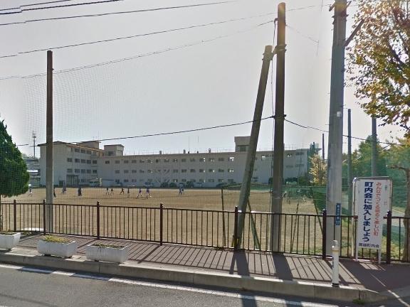 中学校　第一中学校（中学校）まで2100m