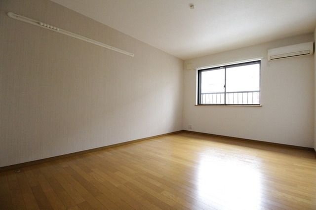 その他部屋・スペース　★明るい洋室★