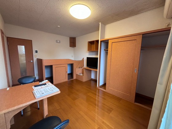 居室・リビング　※別部屋の写真です