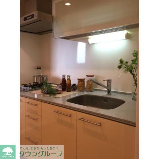 キッチン　※写真は同タイプ住戸です。