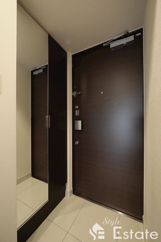 玄関　玄関　シューズボックス