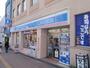 コンビニ　ローソン小樽すし屋通店（コンビニ）まで112m