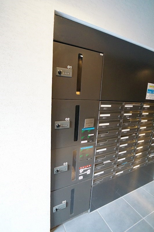 エントランス　便利な宅配BOX★