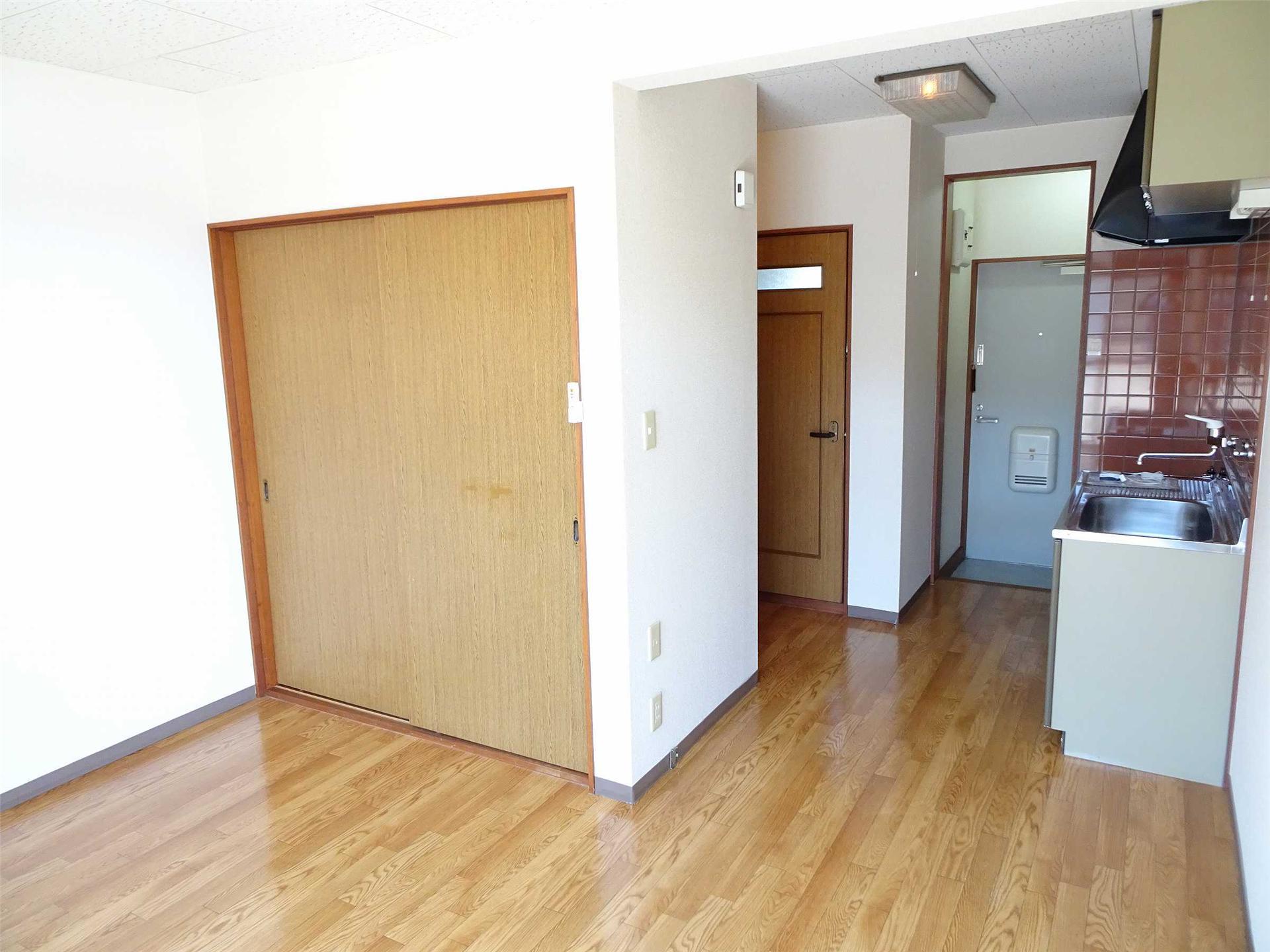 居室・リビング　シンプルな間取りのお部屋です