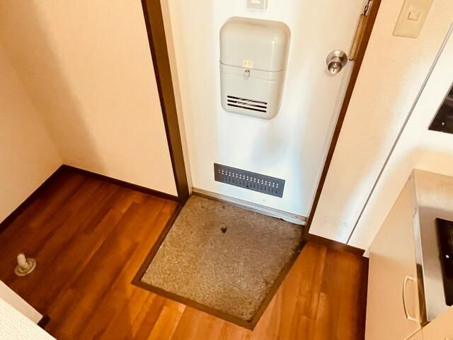 ドミールサカイの玄関写真