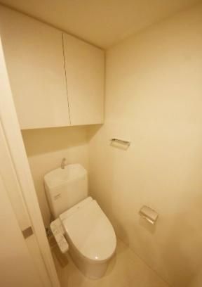 東京メトロ半蔵門線 水天宮前駅 徒歩6分 12階建 築1年のトイレ写真