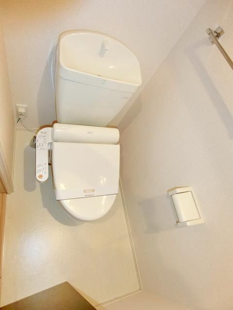 トイレ　☆温水洗浄便座☆