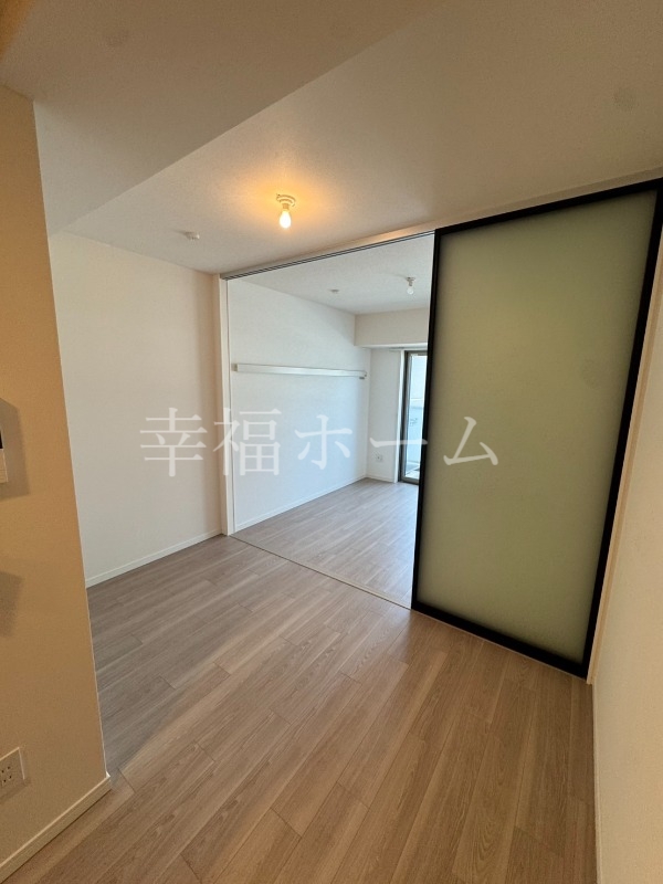 プラシーデンス本町の居間写真