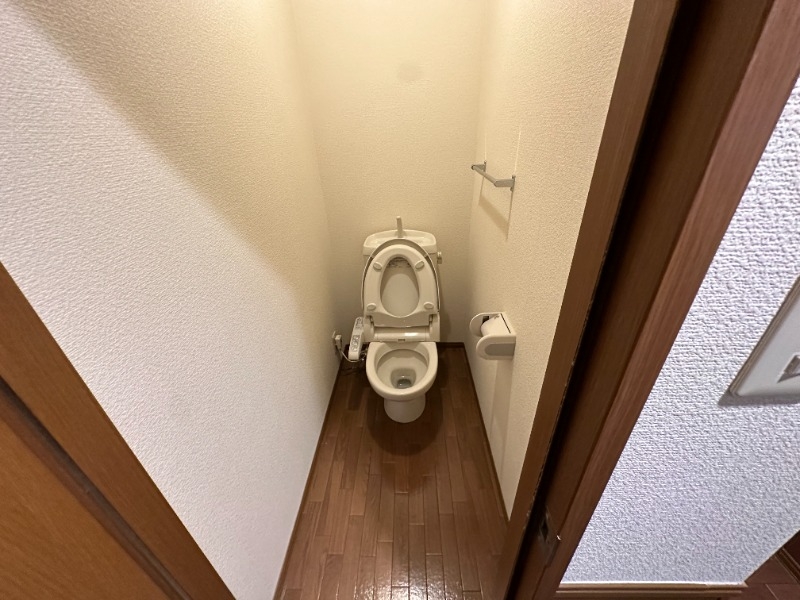 キングス コート B棟のトイレ写真