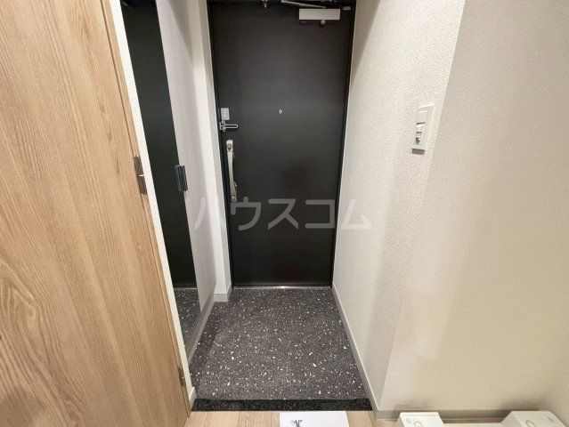 プレサンス堺筋本町エグゼブランの玄関写真