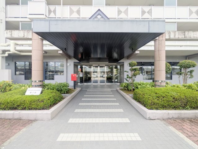 トーカンマンション新三田C棟の外観写真