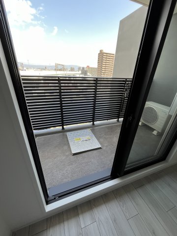 バルコニー　(参考)同マンション同間取り他部屋の写真