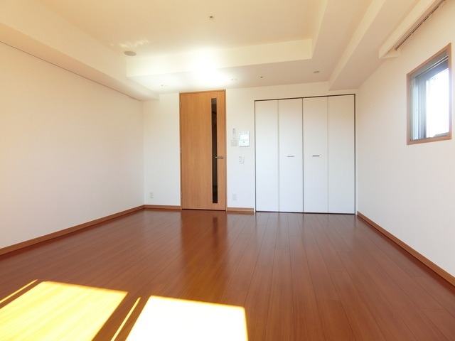 パークハビオ京橋の居間写真