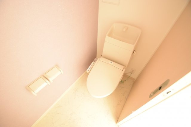 トイレ　清潔感のあるトイレです