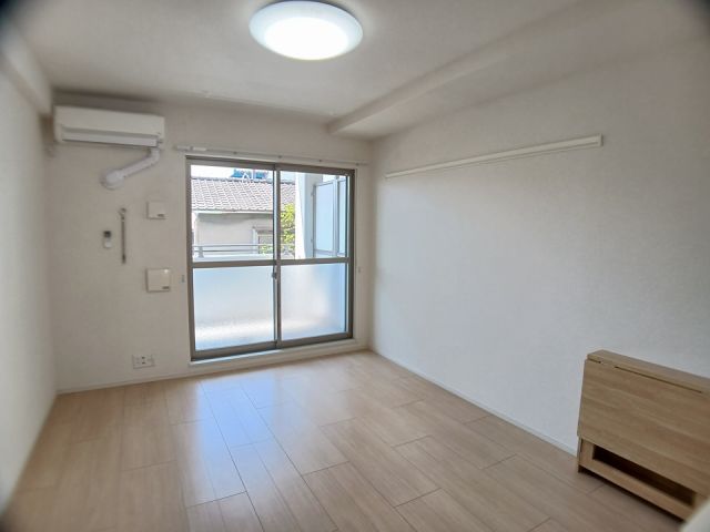 Mode Eight IIの居間写真