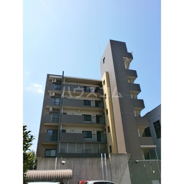 名古屋市港区南十一番町のマンションの建物外観