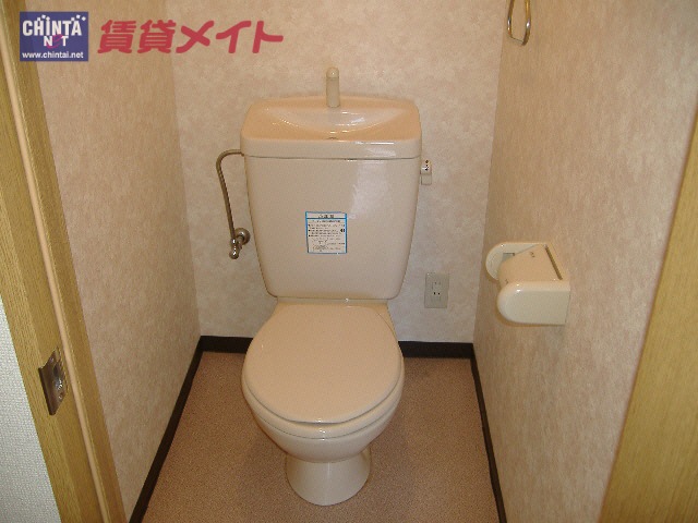 【伊勢市御薗町上條のマンションのトイレ】