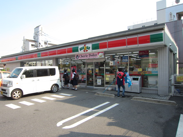 コンビニ　サンクス広島観音町店（コンビニ）まで498m