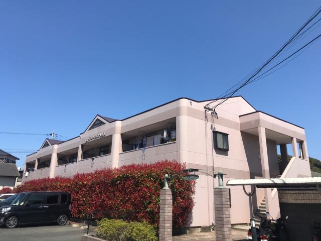 北九州市若松区大字畠田のアパートの建物外観