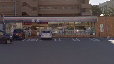 コンビニ　セブンイレブン（コンビニ）まで173m
