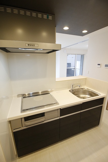 キッチン　別の部屋の写真です