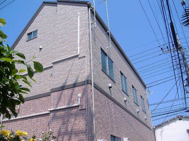 品川区豊町のアパートの建物外観